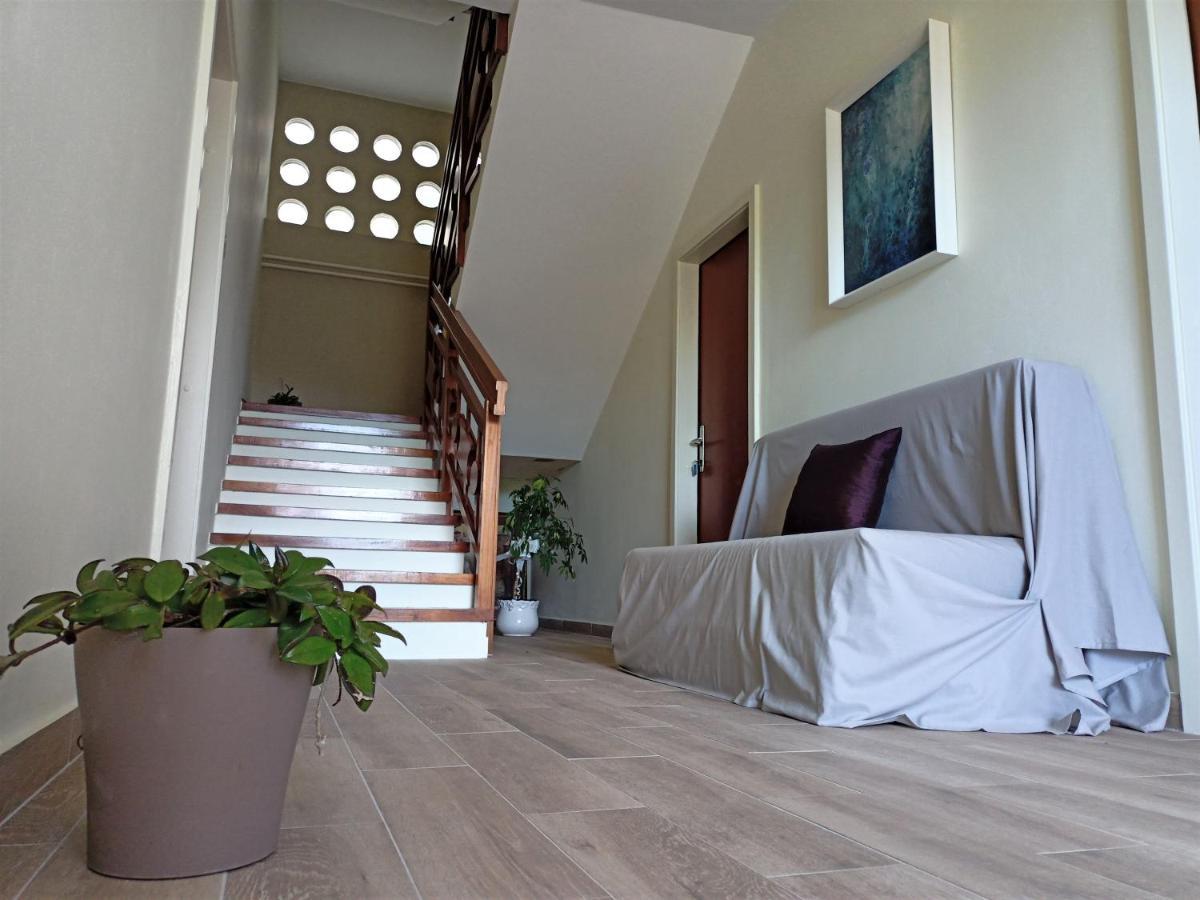 Cozy Apartment In The City Center Пула Экстерьер фото